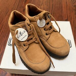 NWT HOGAN Boy’s Shoes Size 29 US kids 11or 11 1/2